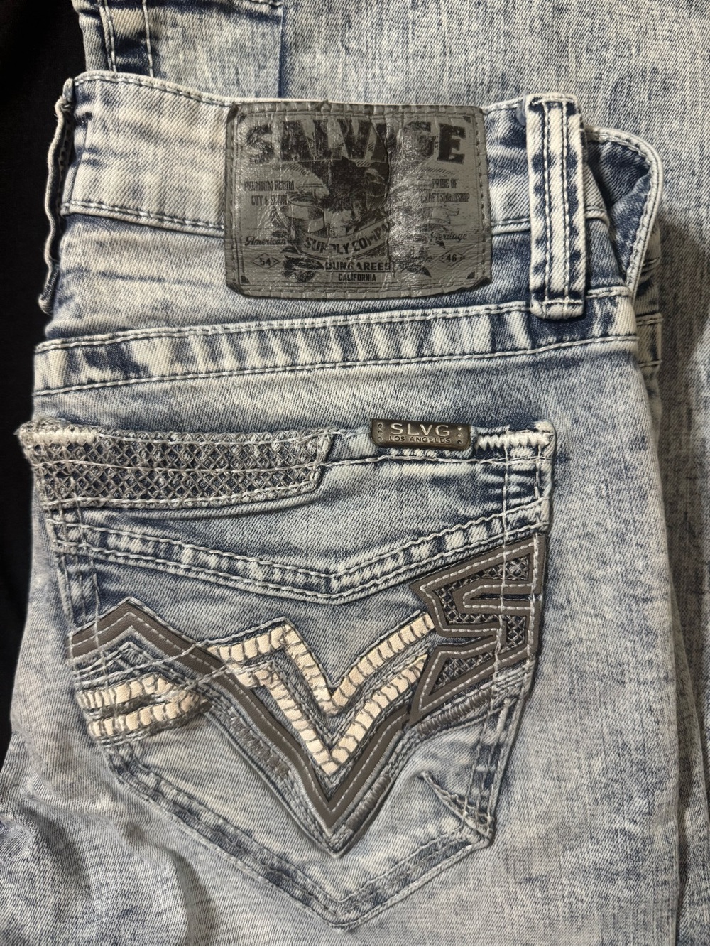 Buckle Light Blue Stone/Acid Wash Embroidered Pocket Mayhem Bootcut Jeans 29x34